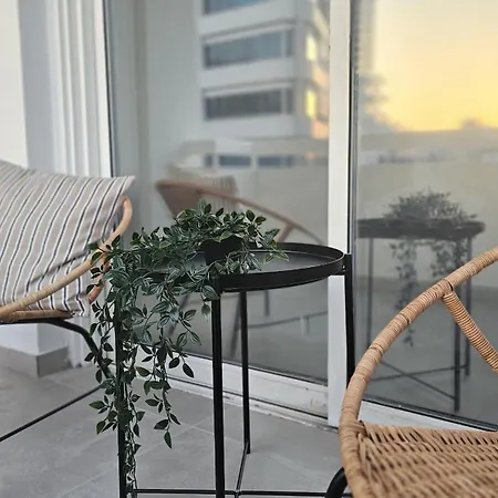 Life Ii * Нікосія